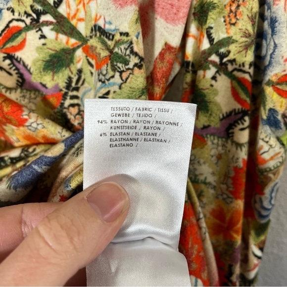 ALEXANDER MCQUEEN Slash Sleeve Kaleidoscope Floral Print Top - Picture 12 of 15